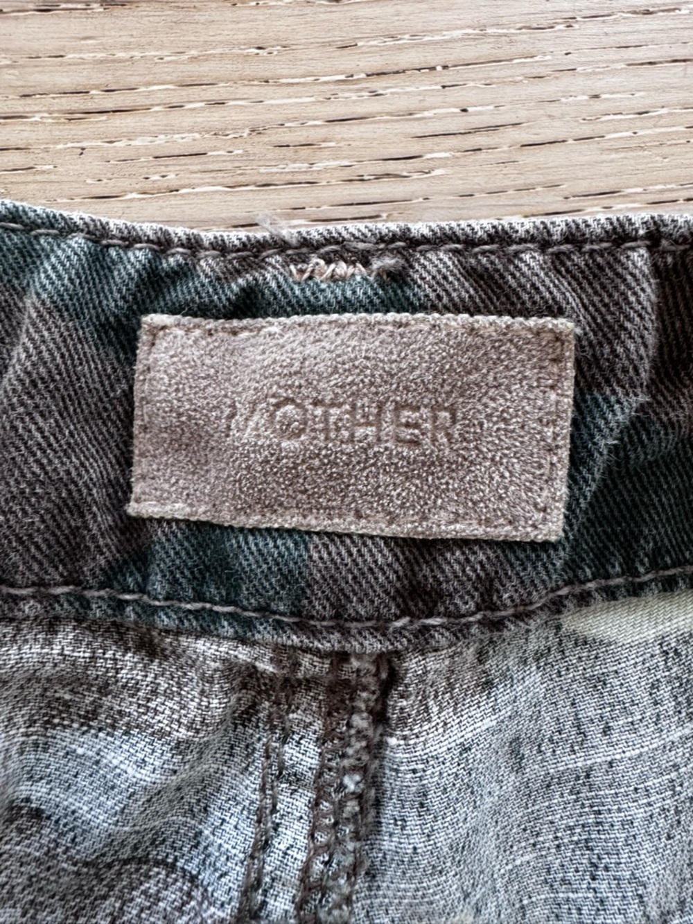 MOTHER Camo No Zip Misfit Jogger Pant Size 25 - Picture 9 of 12